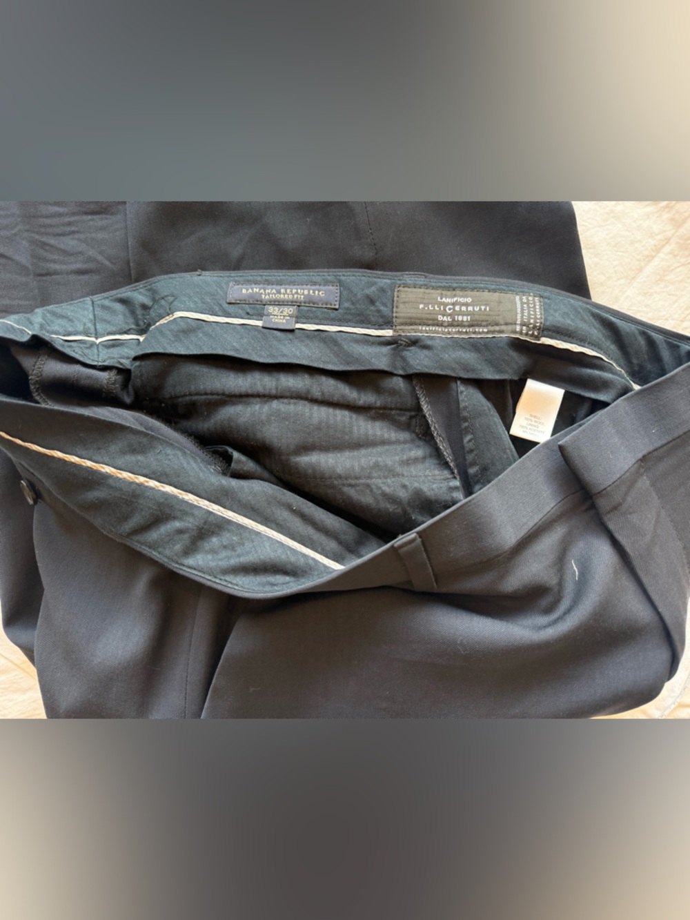 Banana Republic Tailored Fit Navy Wool Suit 42S + 33x30 Pants (Cerruti Fabric) - Picture 8 of 10